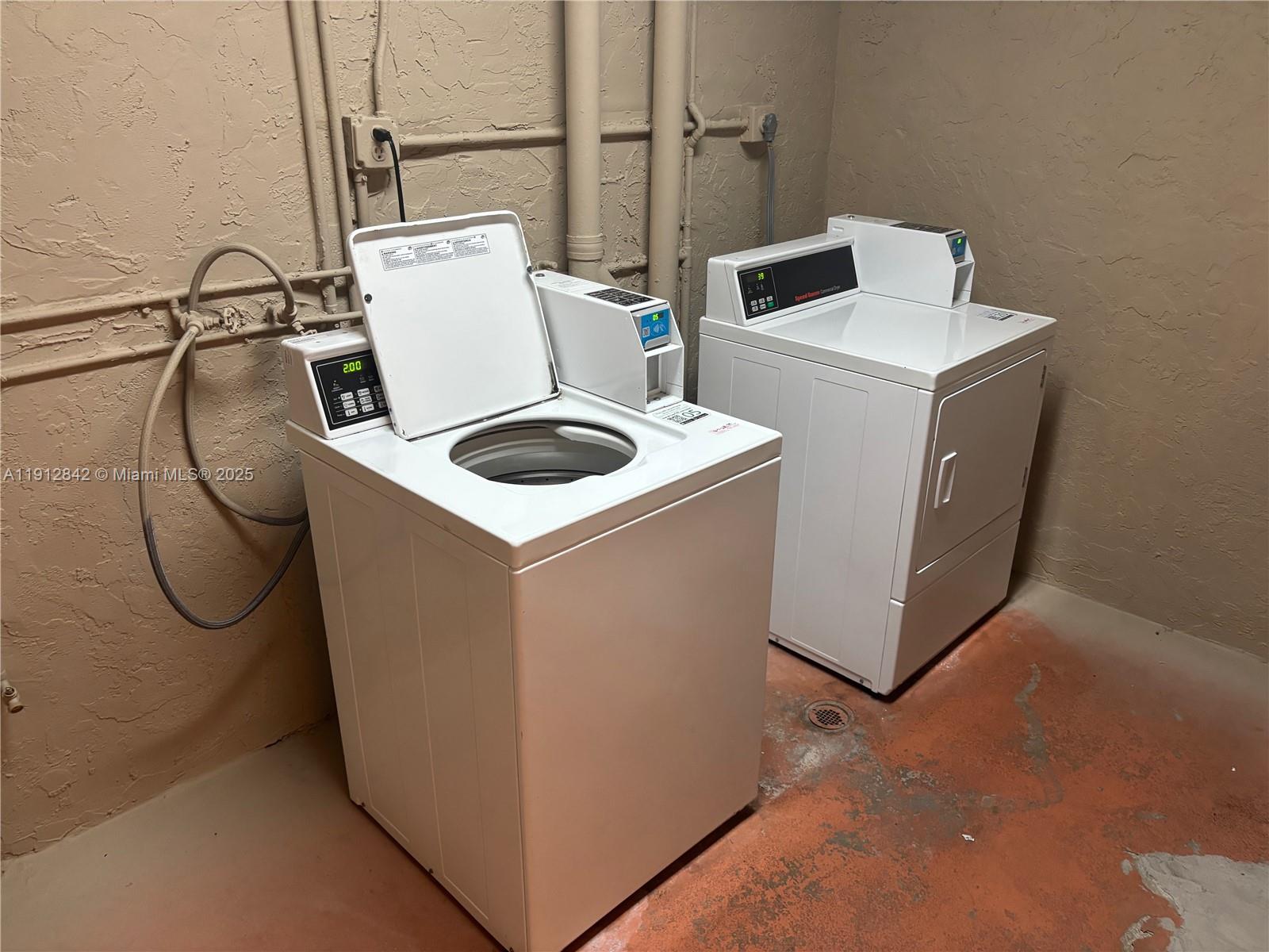 7825 Camino Real # 206 Unit: J-206