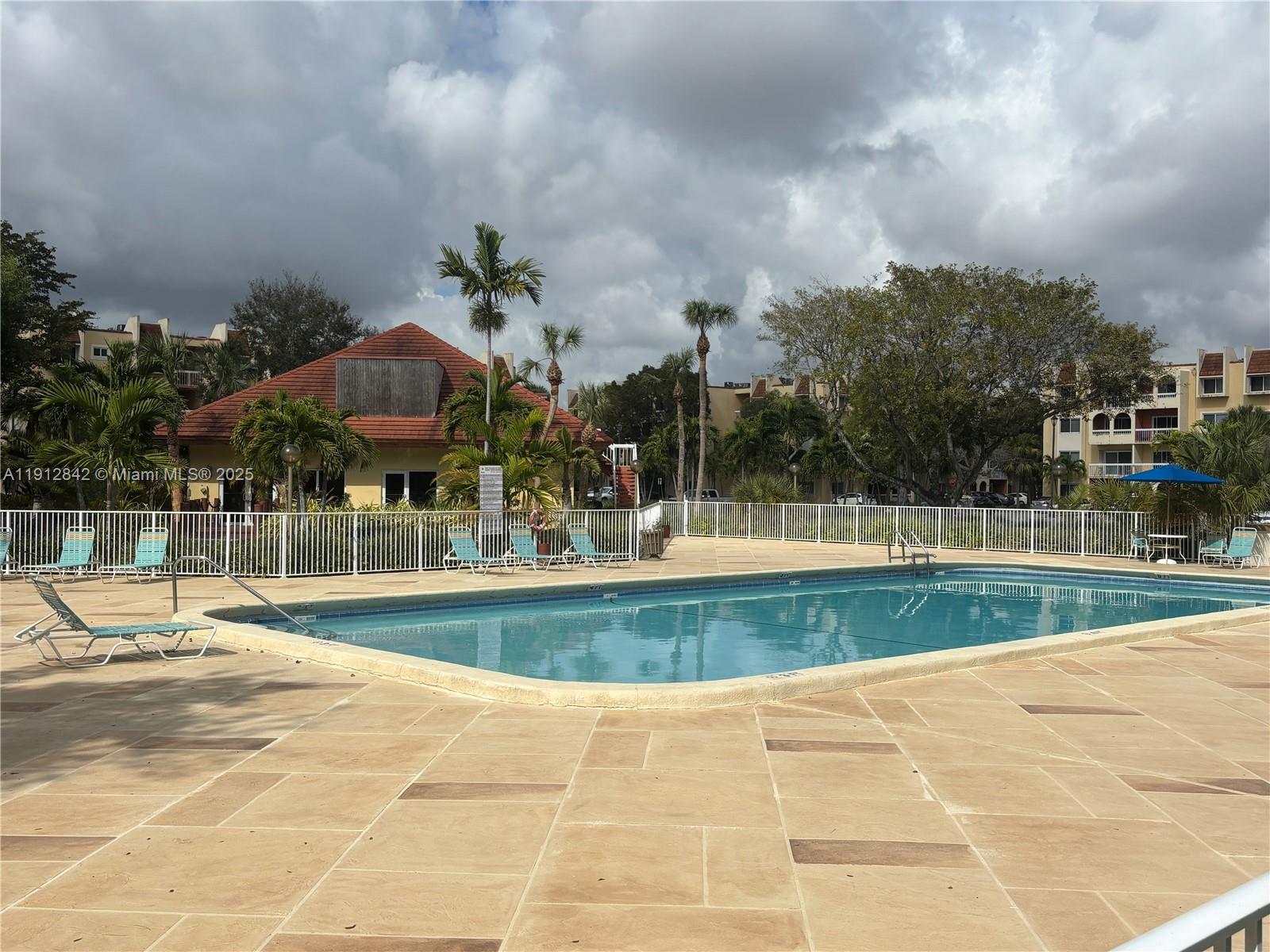 7825 Camino Real # 206 Unit: J-206