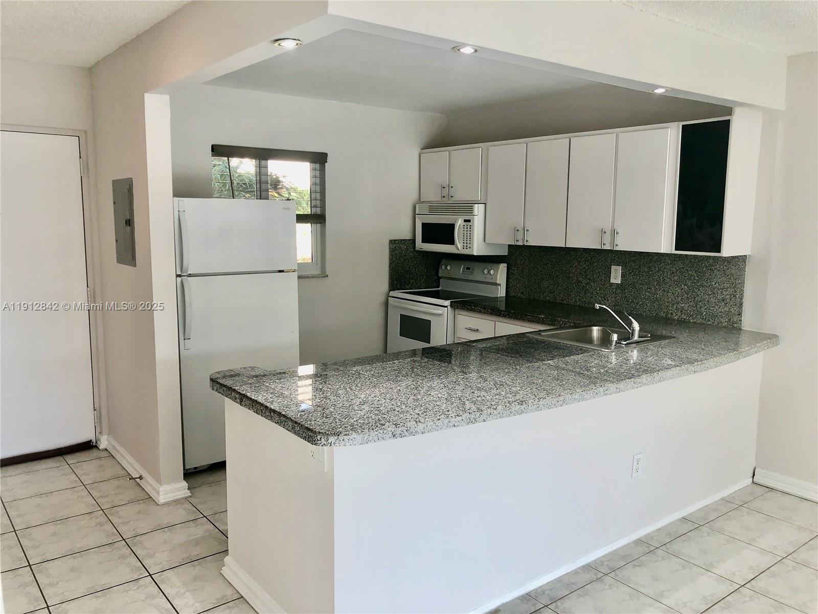 7825 Camino Real # 206 Unit: J-206