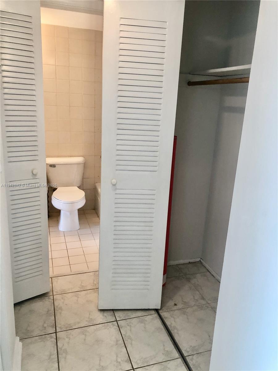 7825 Camino Real # 206 Unit: J-206