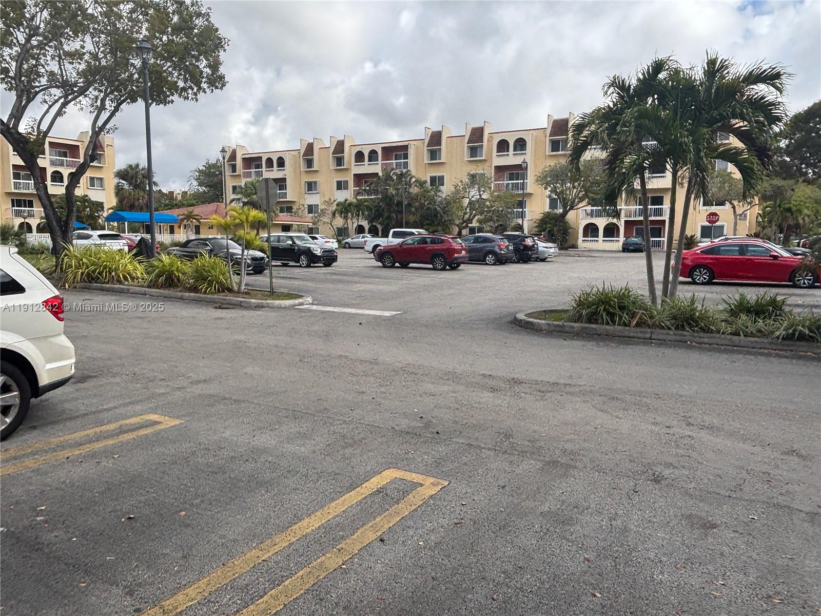 7825 Camino Real # 206 Unit: J-206