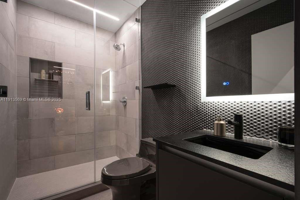 788 NE 23rd St # 4102