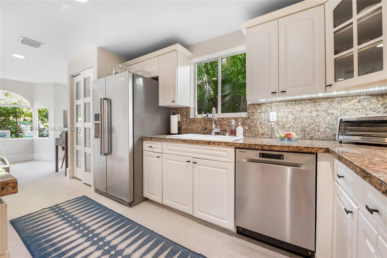 3124 Jackson Ave # 1