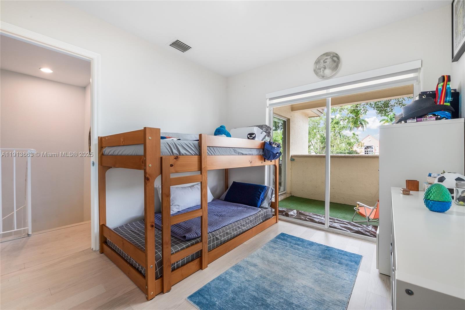 3124 Jackson Ave # 1