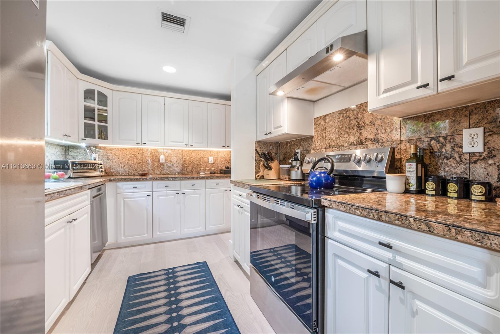 3124 Jackson Ave # 1