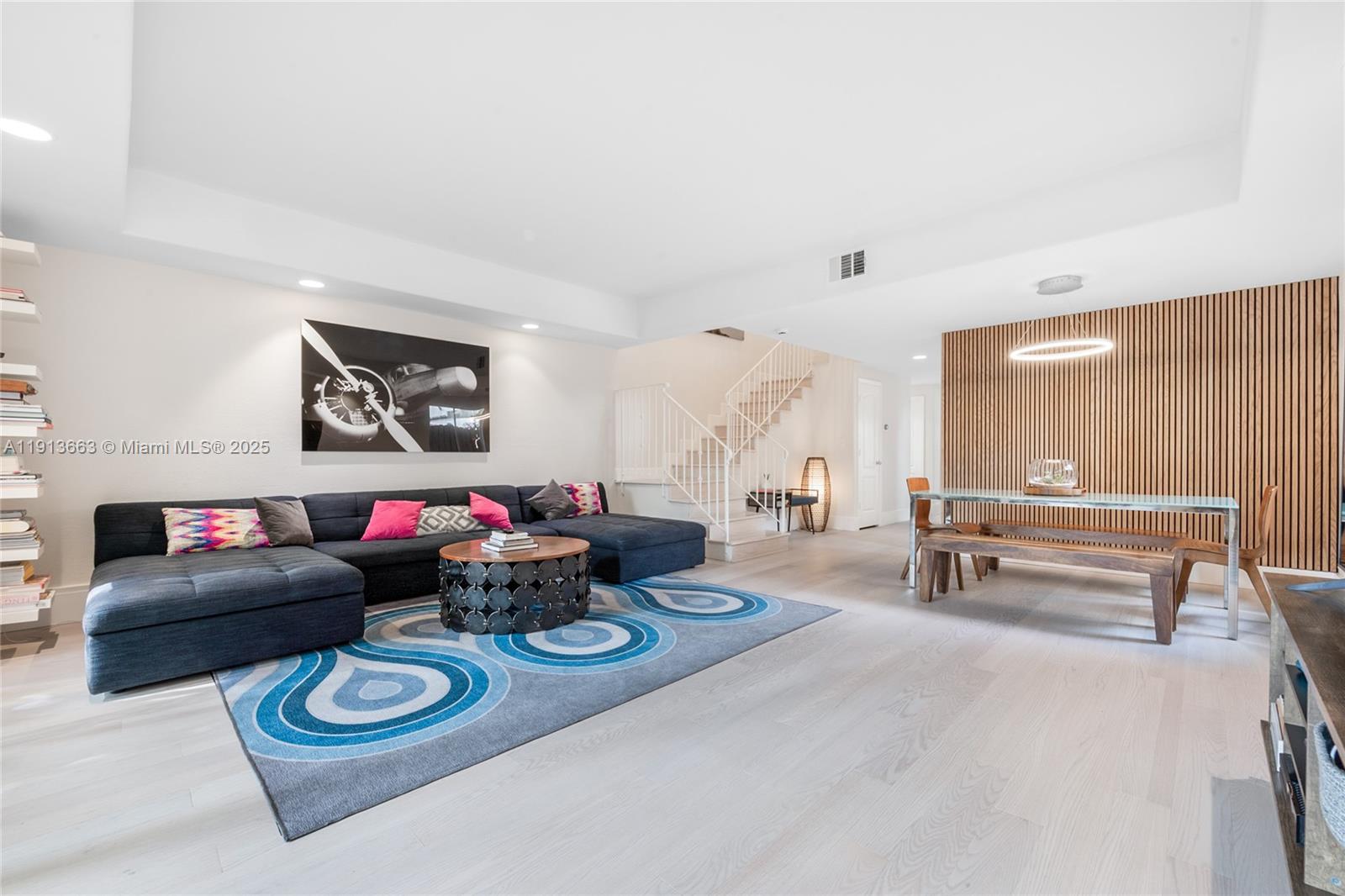 3124 Jackson Ave # 1