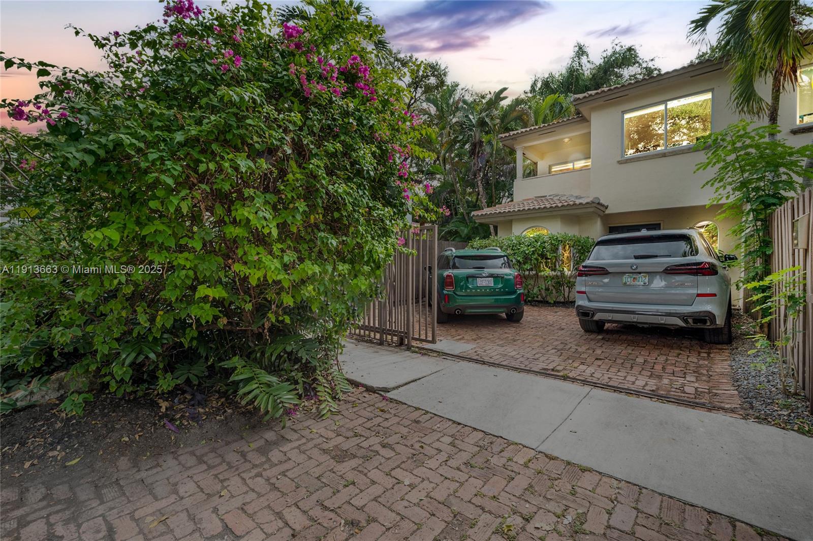 3124 Jackson Ave # 1