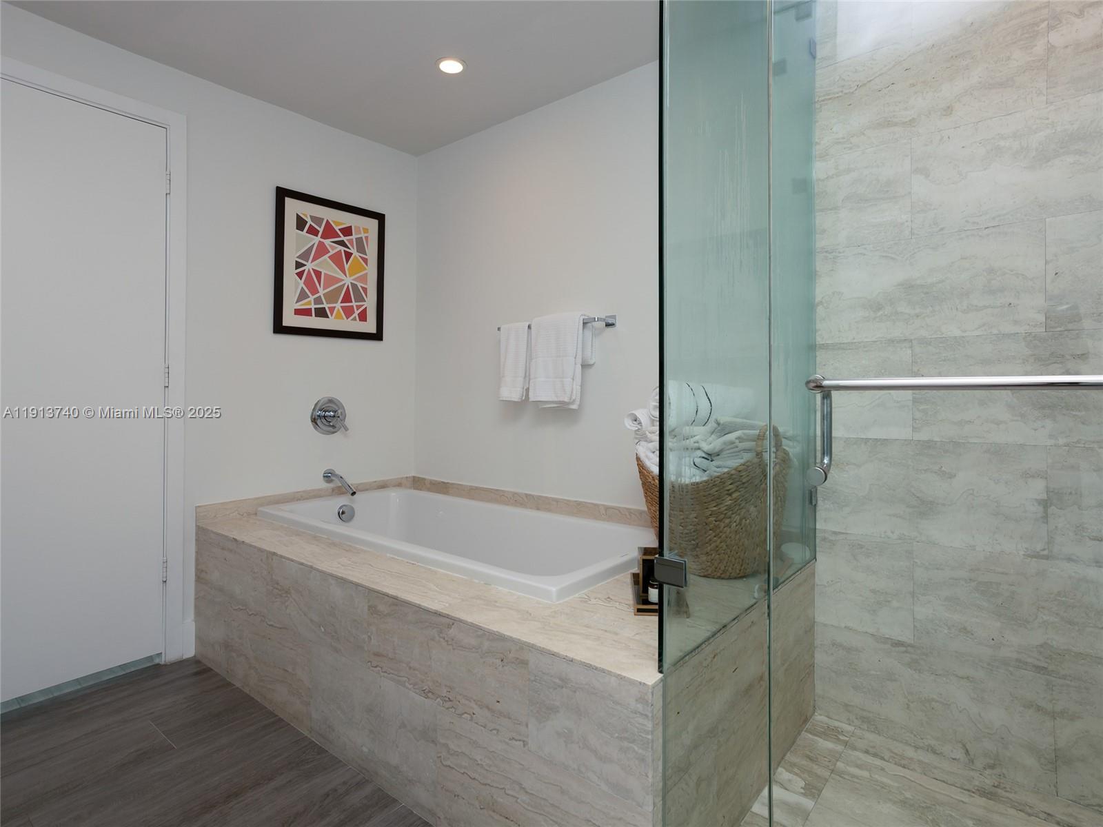 2900 NE 7th Ave # 1406