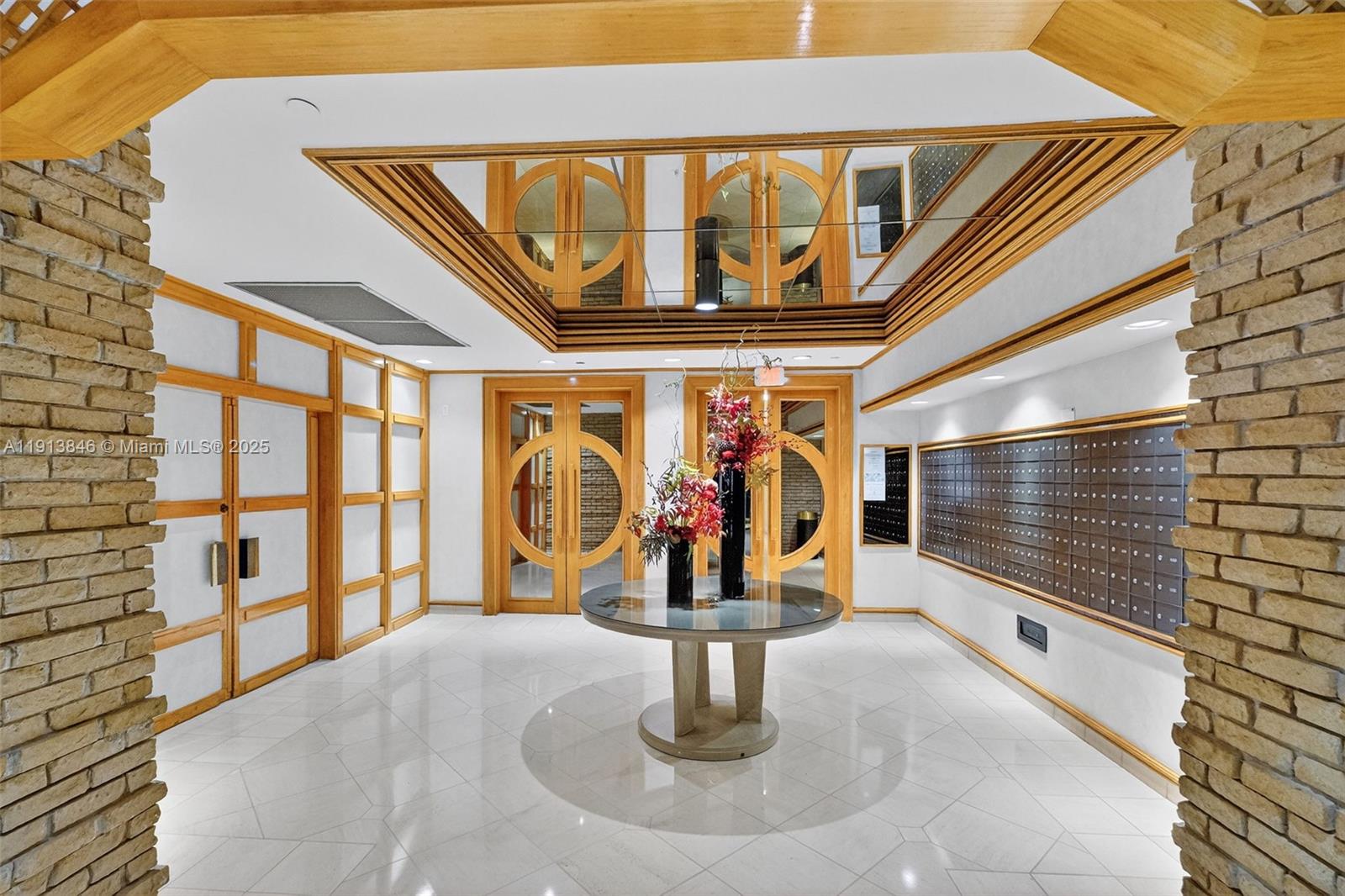 2 Grove Isle Dr # B1505