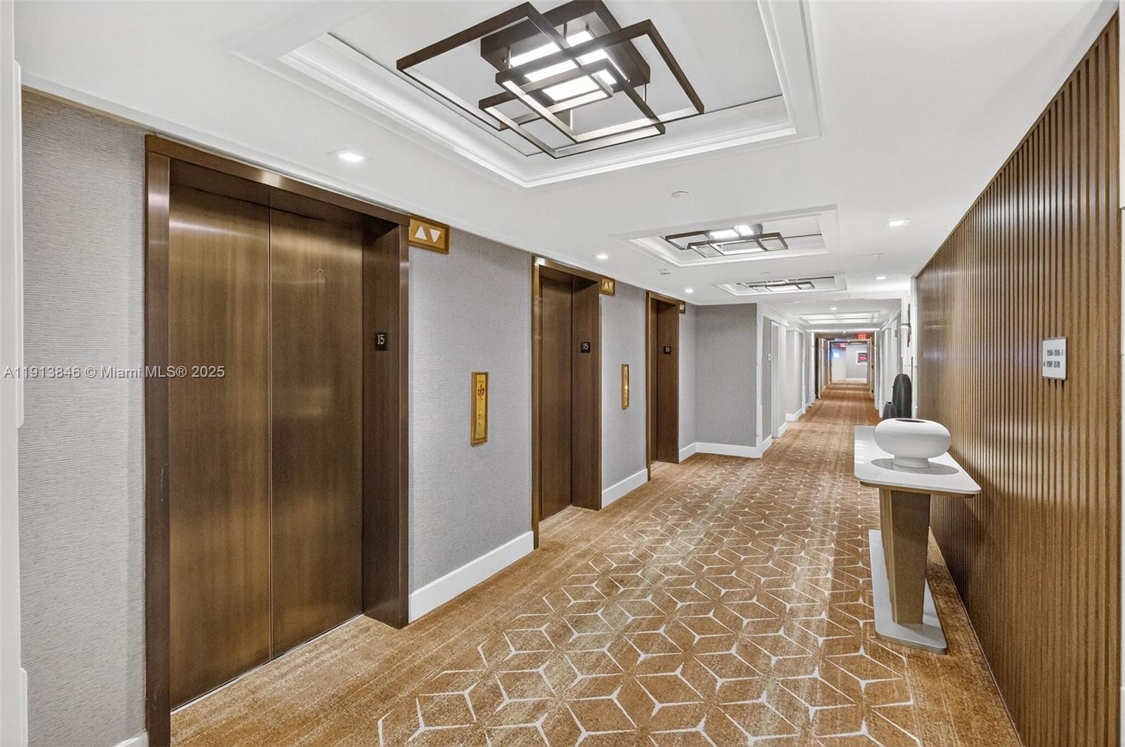 2 Grove Isle Dr # B1505