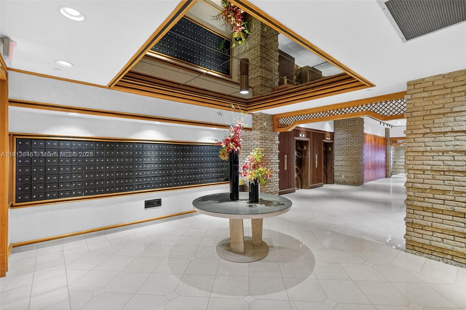 2 Grove Isle Dr # B1505