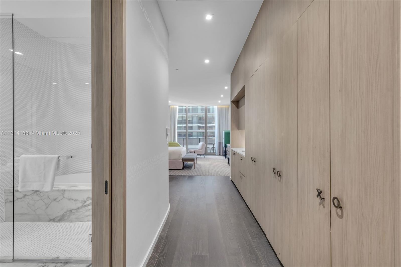 801 S Miami Ave Unit: 808