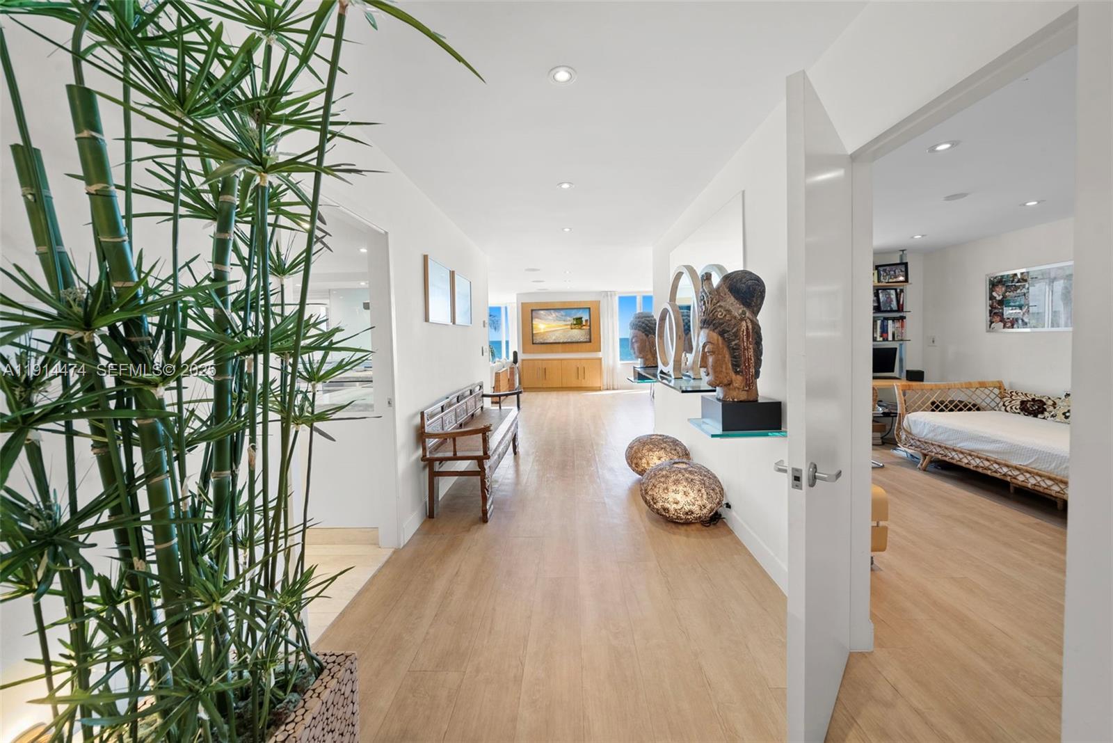 200 Ocean Lane Dr # 501