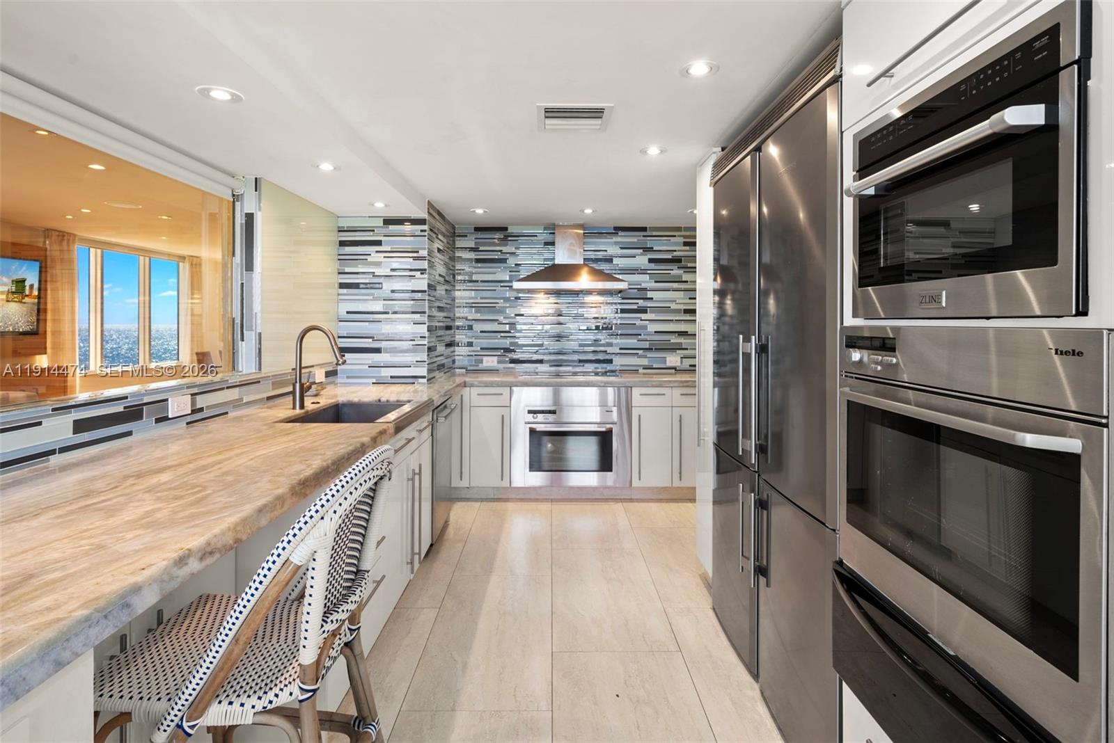 200 Ocean Lane Dr # 501