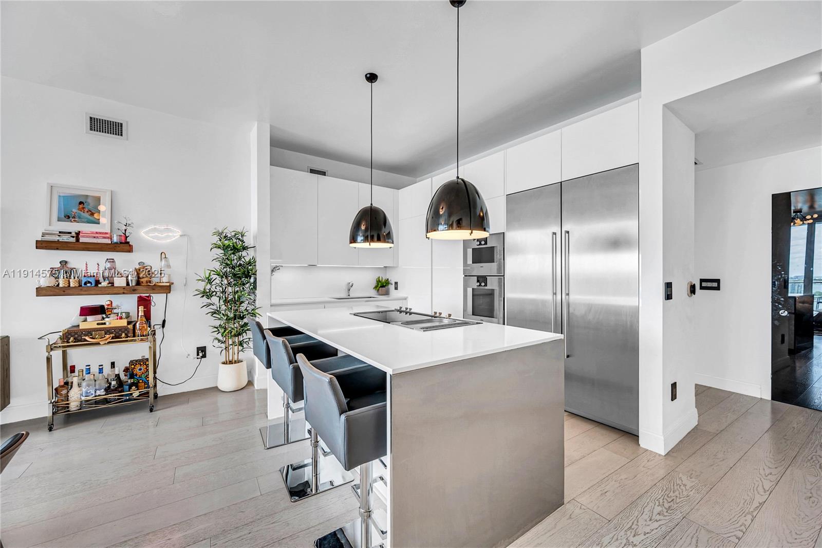 2020 N Bayshore Dr # 1906