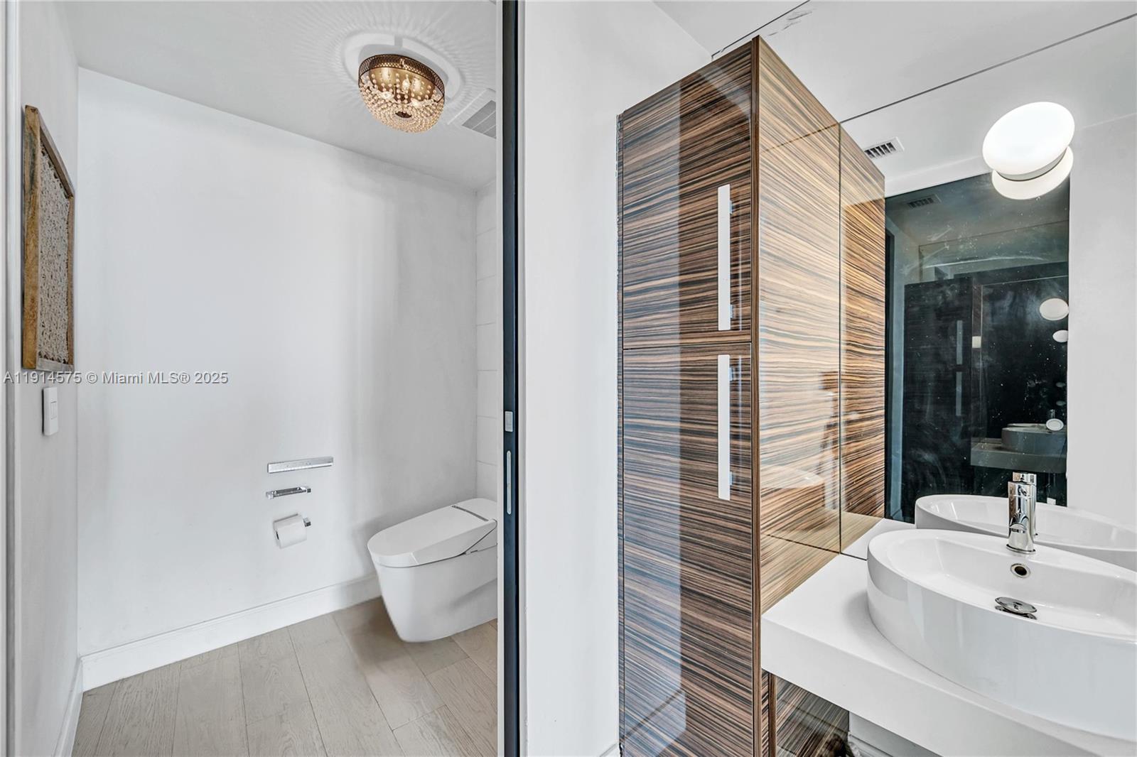 2020 N Bayshore Dr # 1906