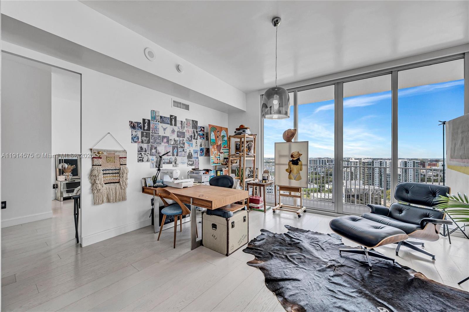 2020 N Bayshore Dr # 1906