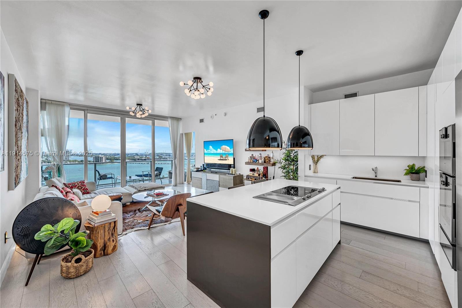 2020 N Bayshore Dr # 1906