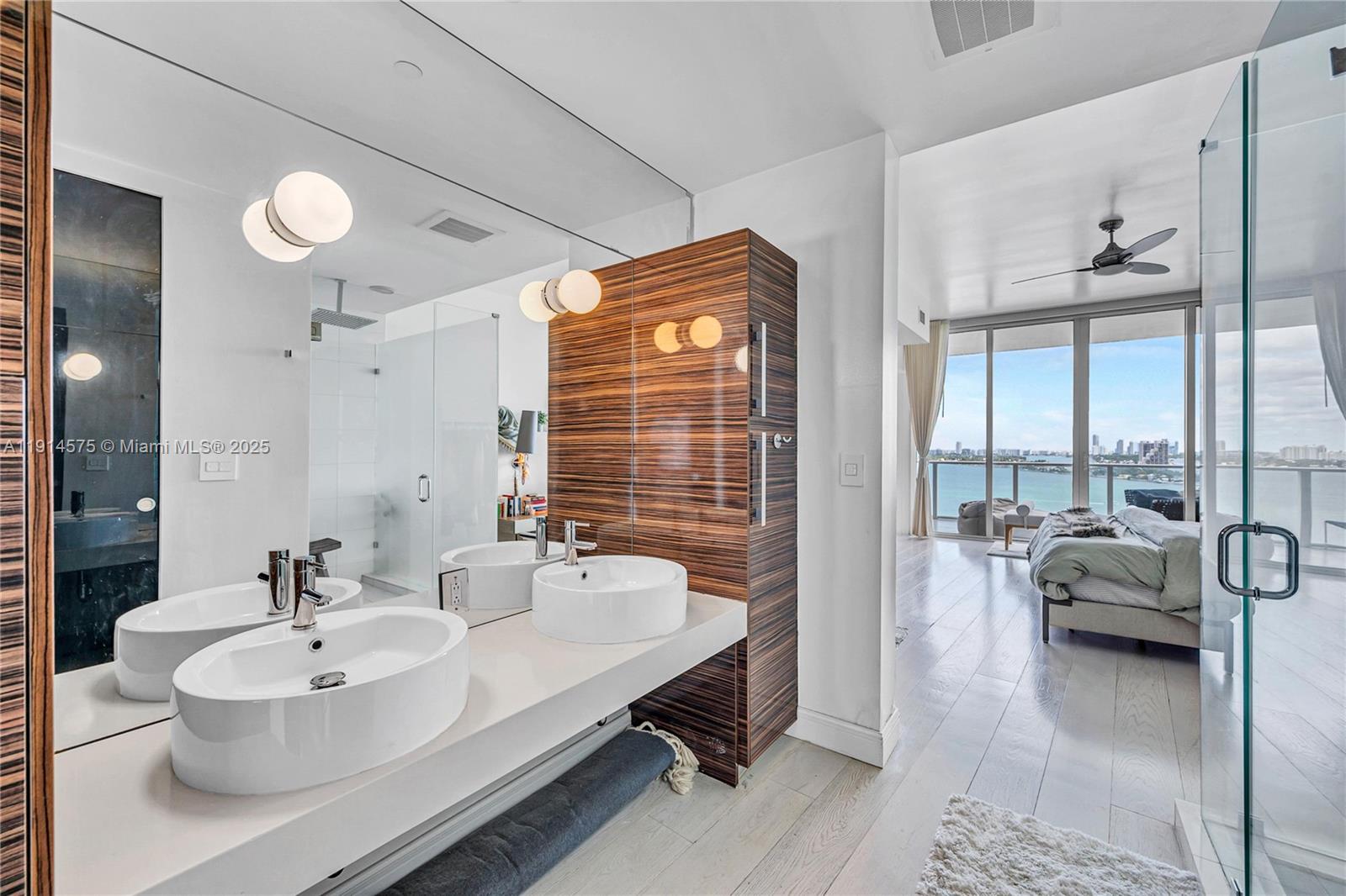 2020 N Bayshore Dr # 1906