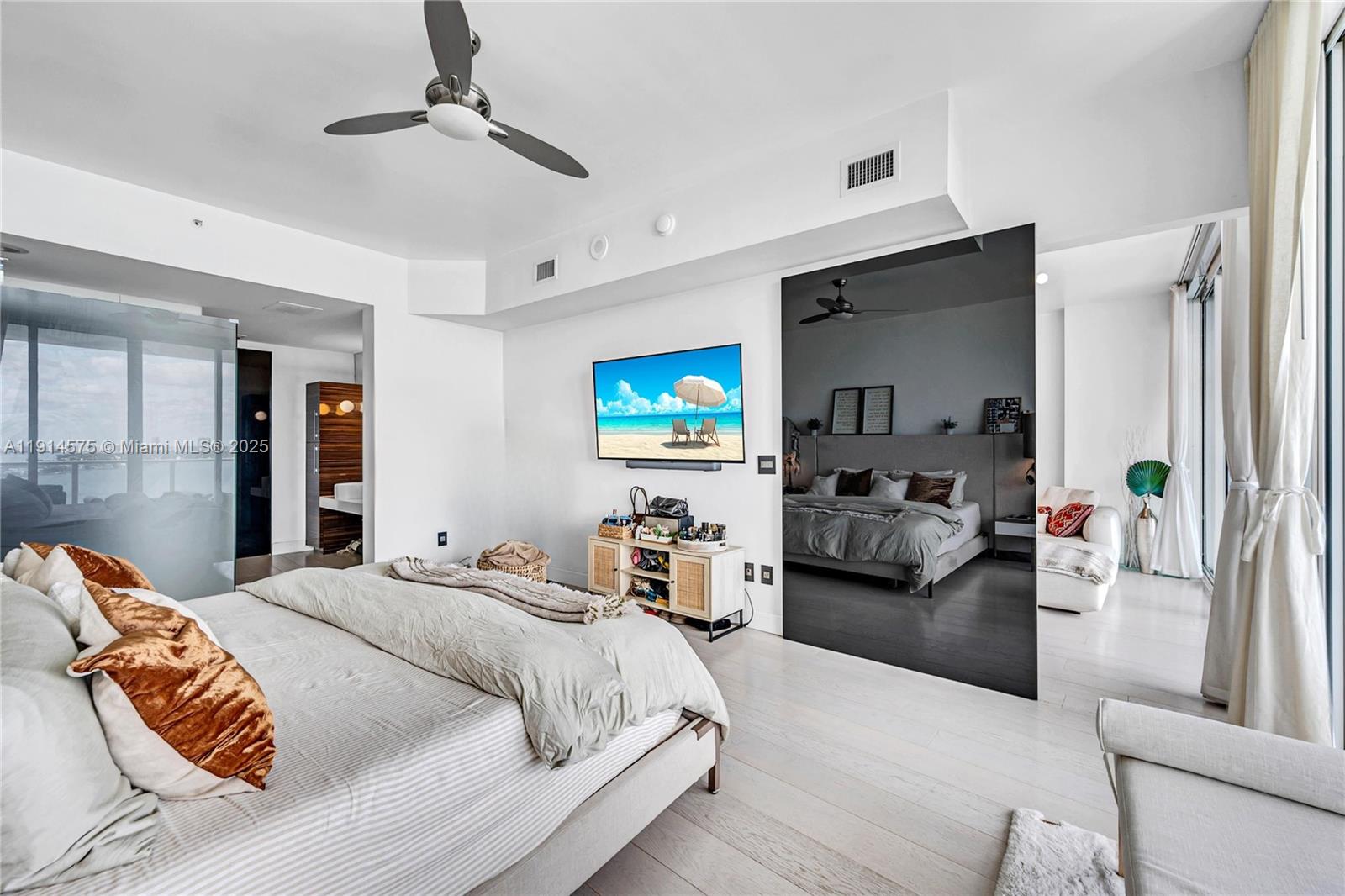 2020 N Bayshore Dr # 1906