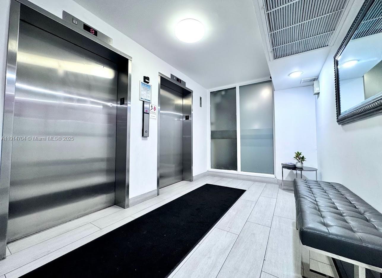 3475 N Country Club Dr # 610