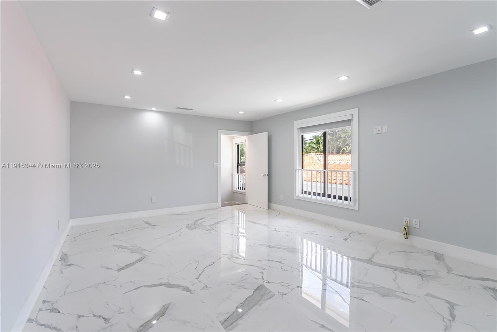 1600 Micanopy Ave