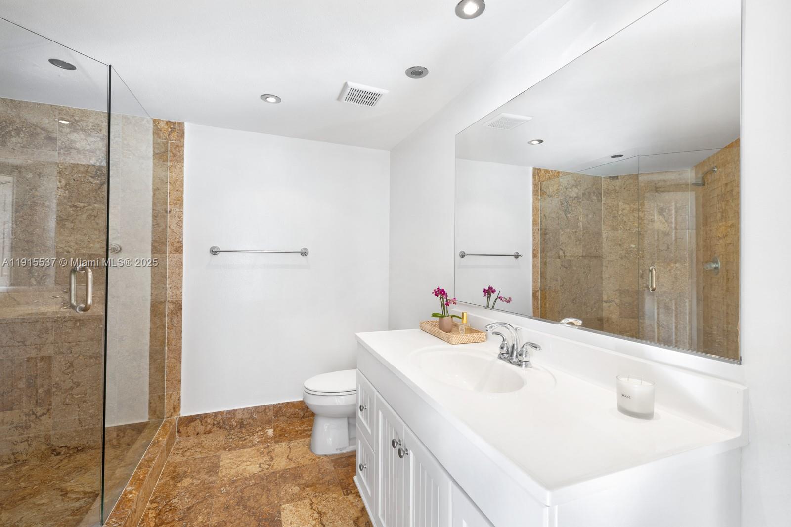 1800 Sunset Harbour Dr # 803