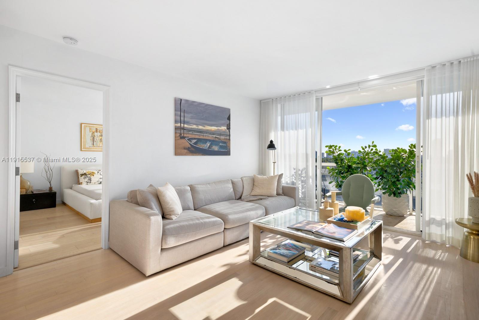 1800 Sunset Harbour Dr # 803