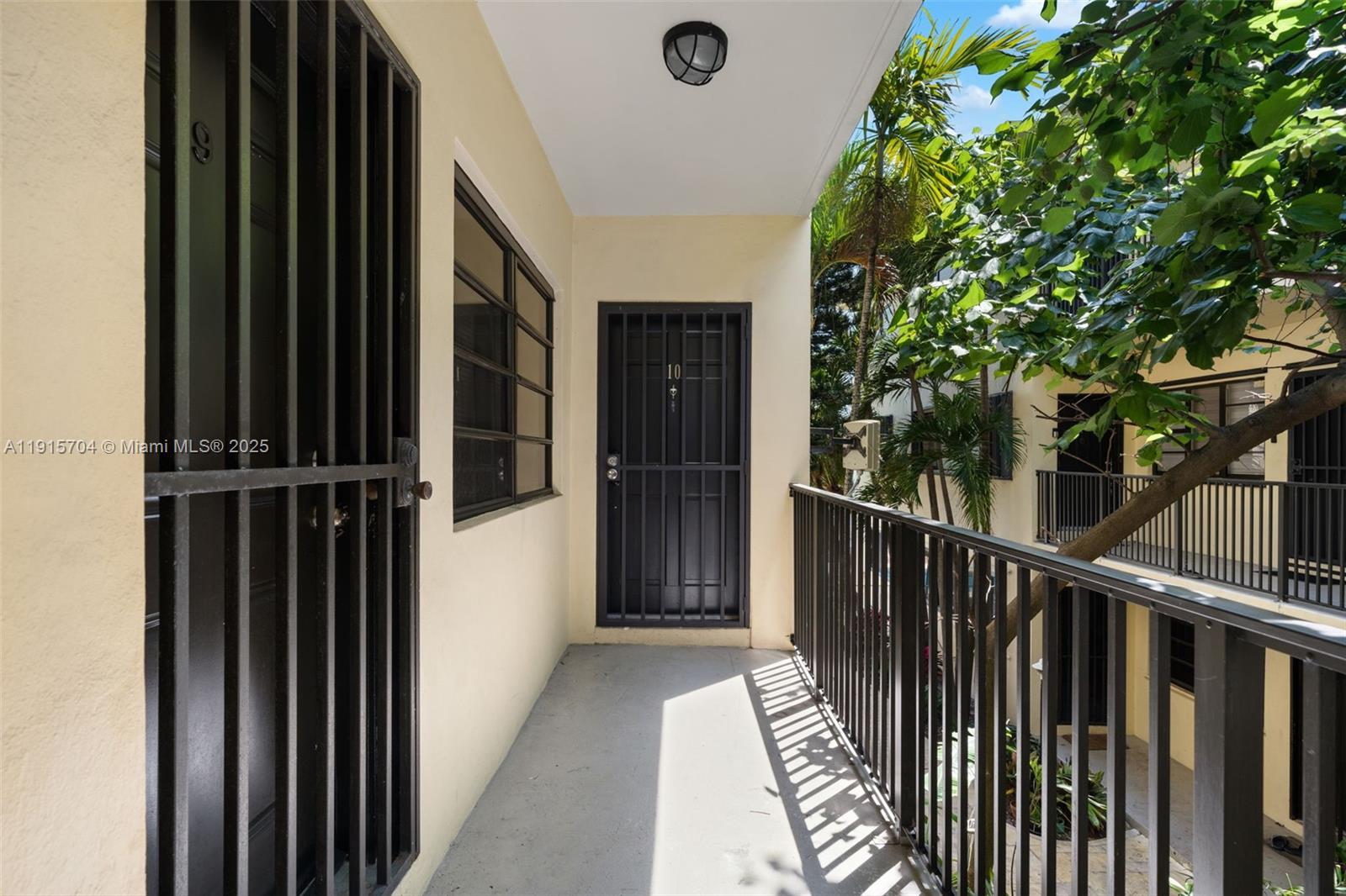 7845 NE Bayshore Ct # 10