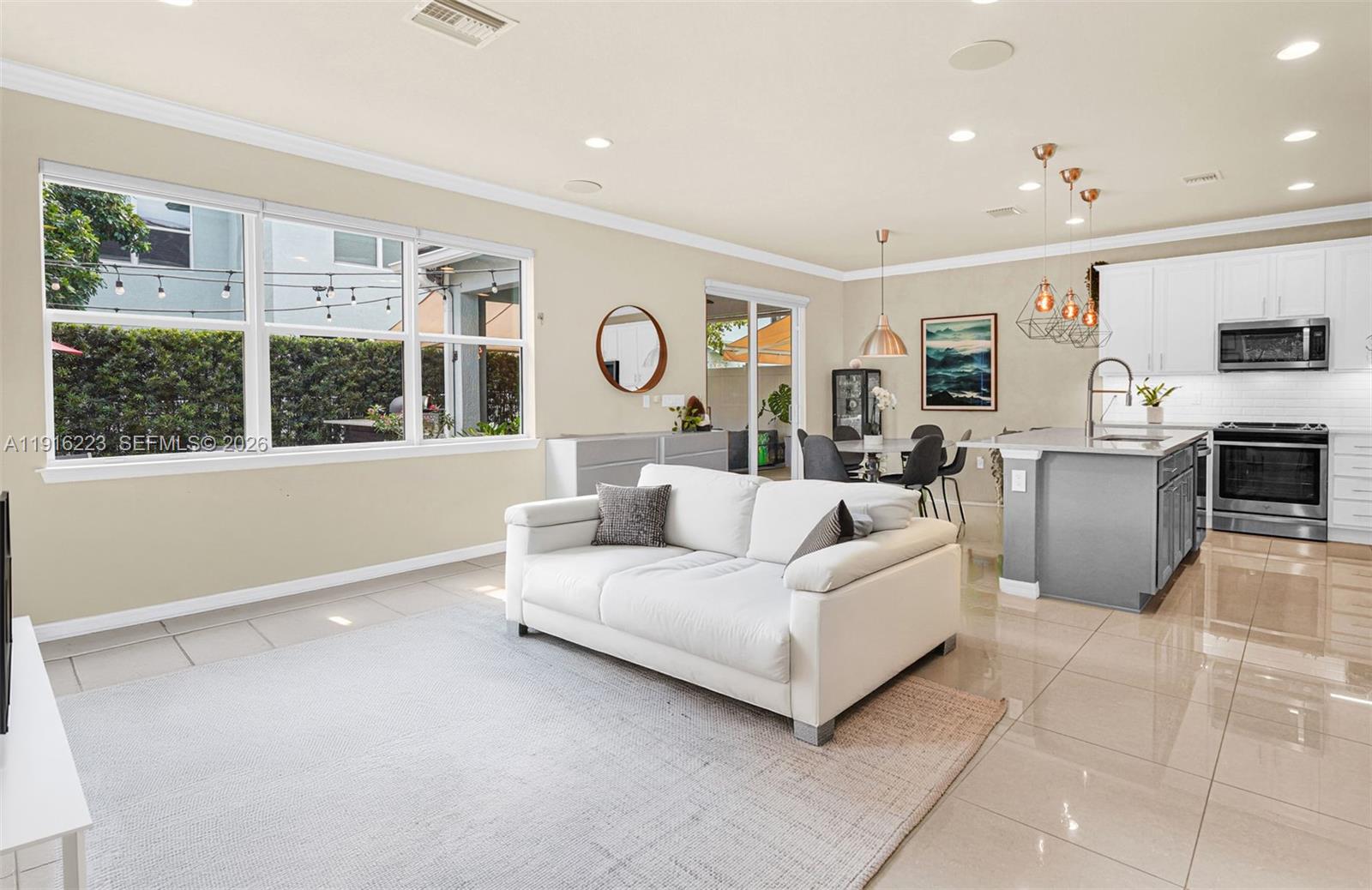 3936 Mahogany Ln