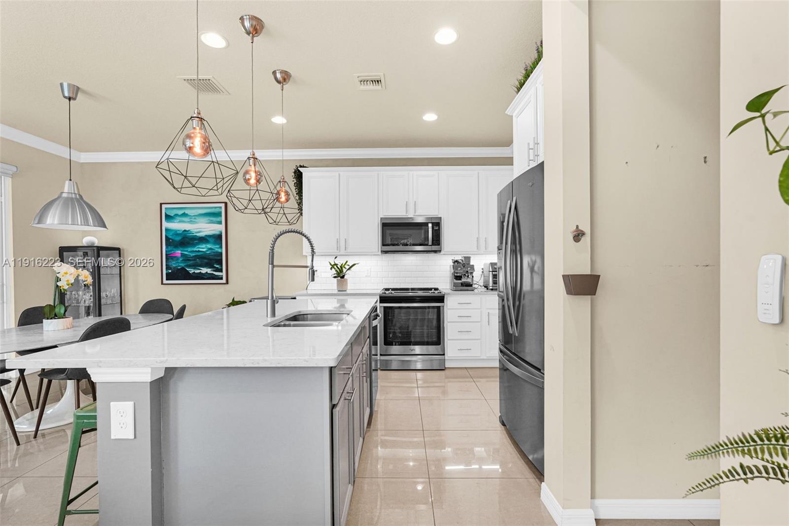 3936 Mahogany Ln