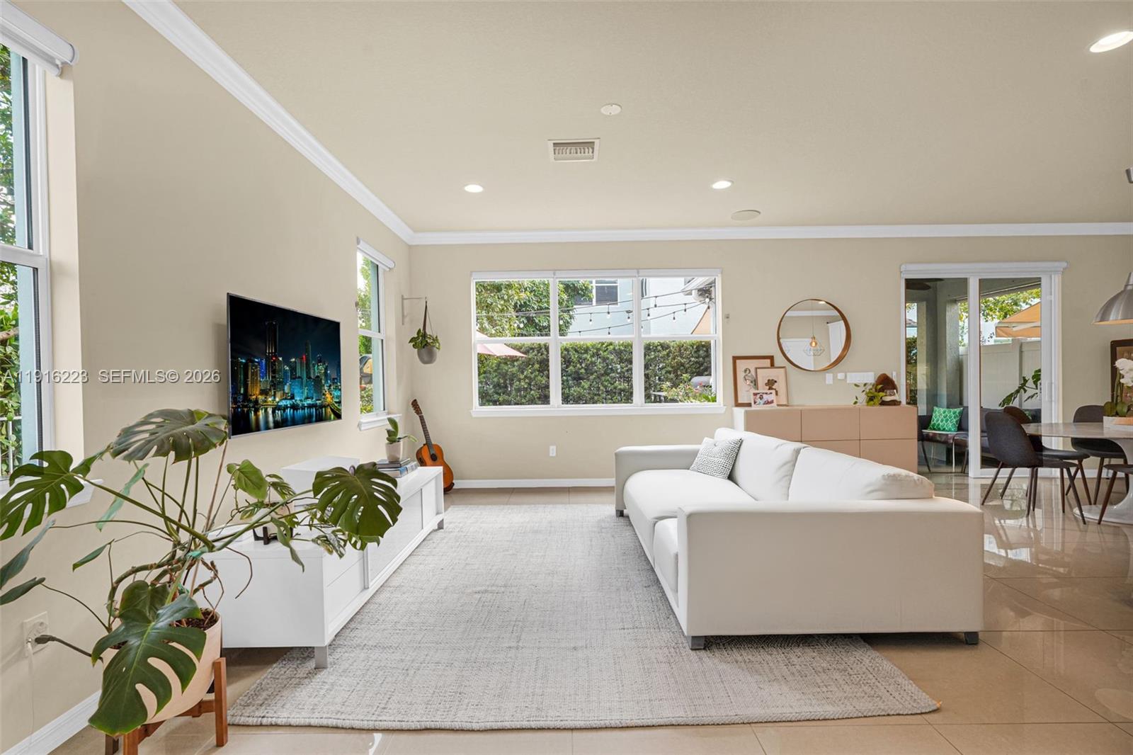 3936 Mahogany Ln