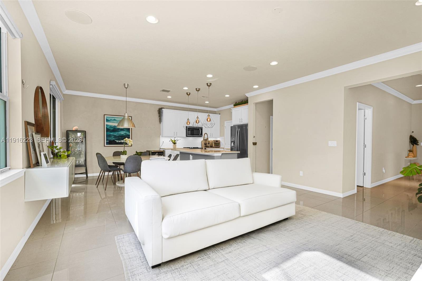 3936 Mahogany Ln