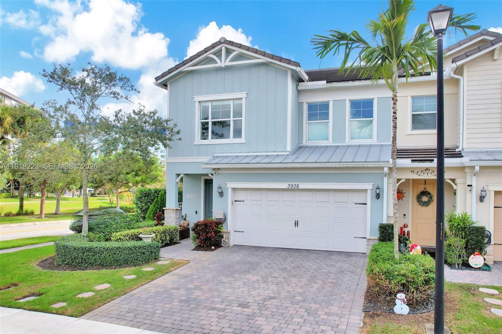 3936 Mahogany Ln