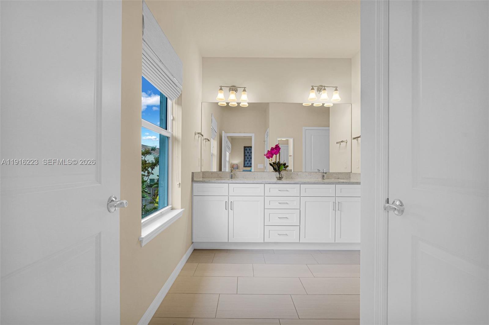 3936 Mahogany Ln