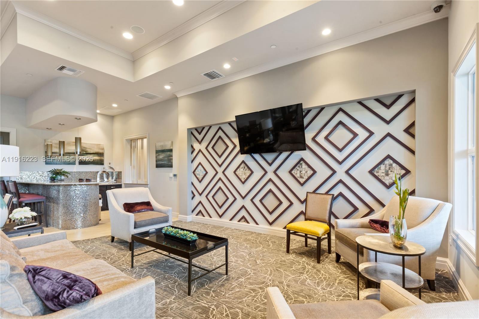 3936 Mahogany Ln
