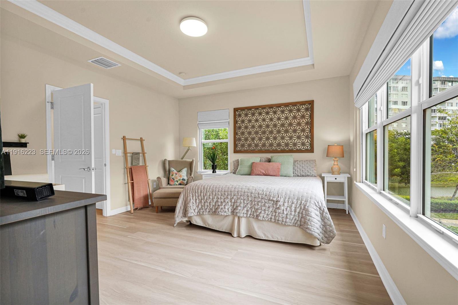 3936 Mahogany Ln