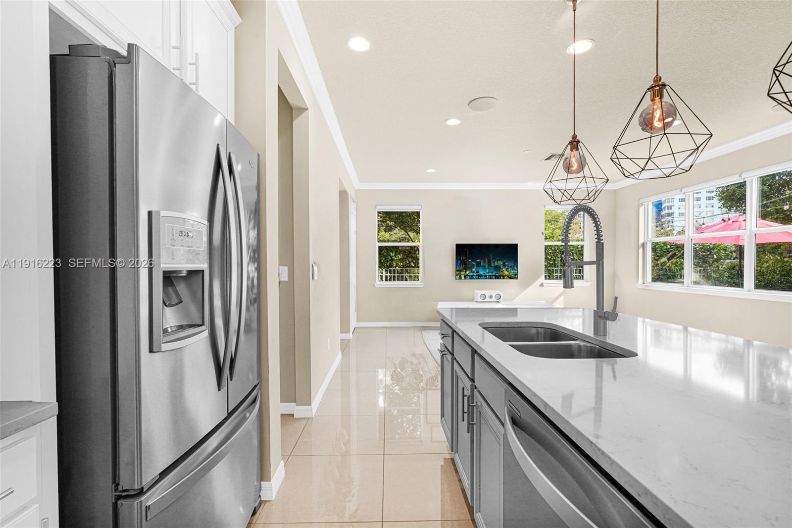 3936 Mahogany Ln