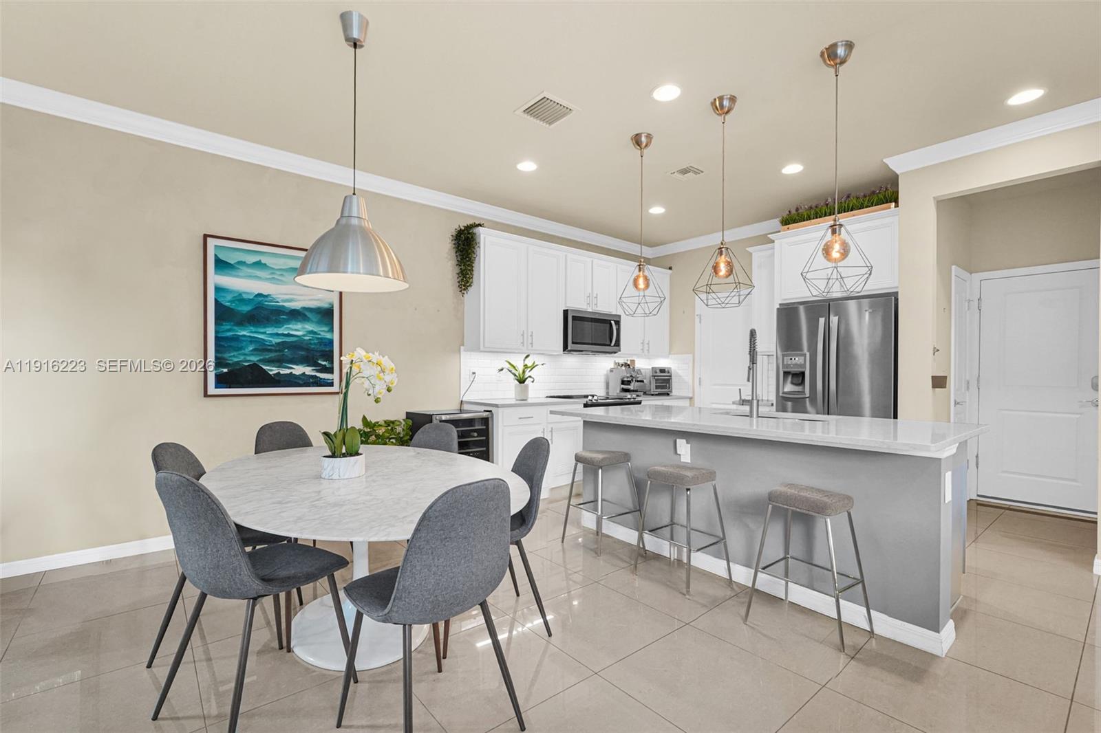3936 Mahogany Ln