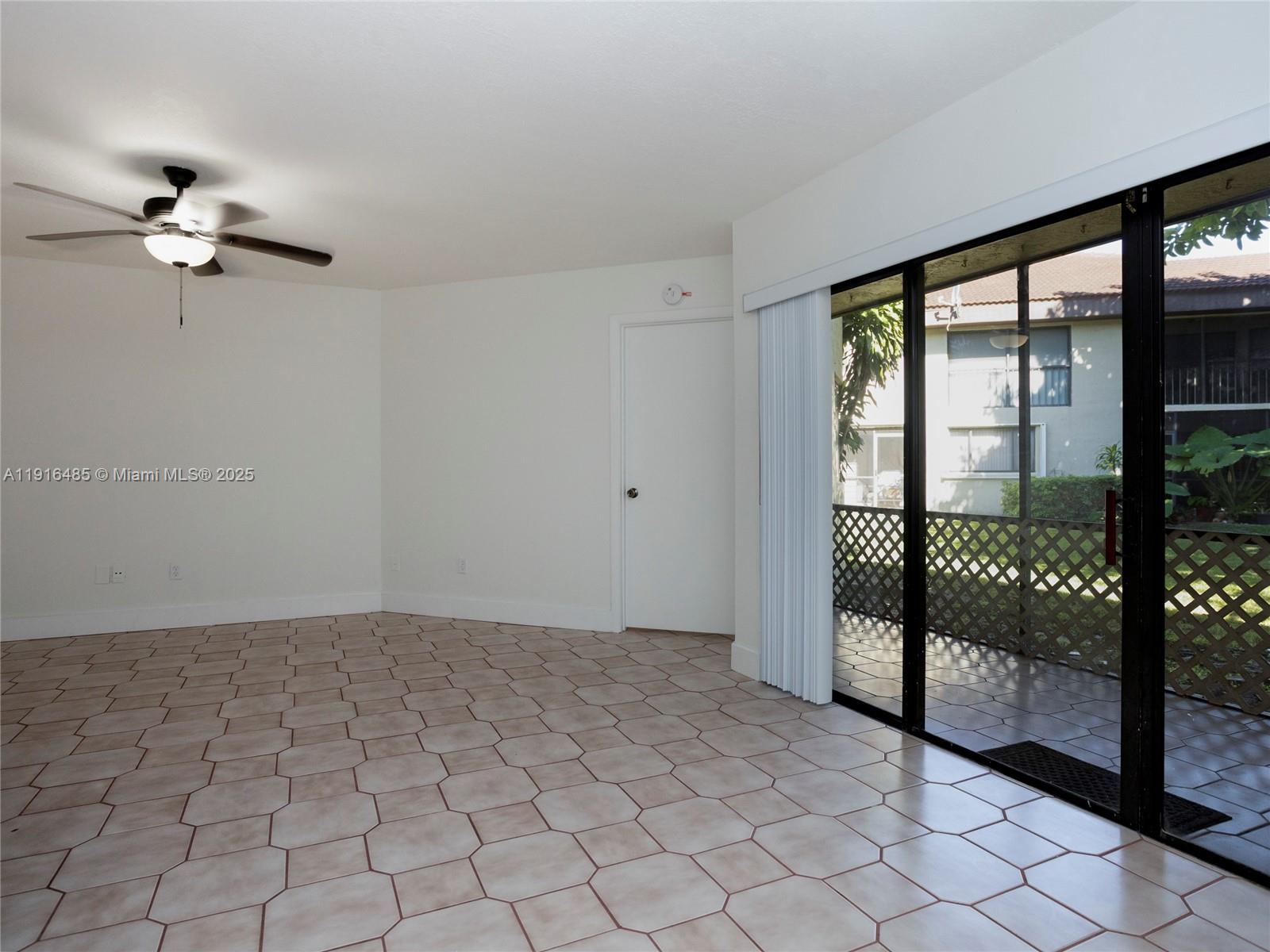 9761 SW 138th Ave Unit: HC1R