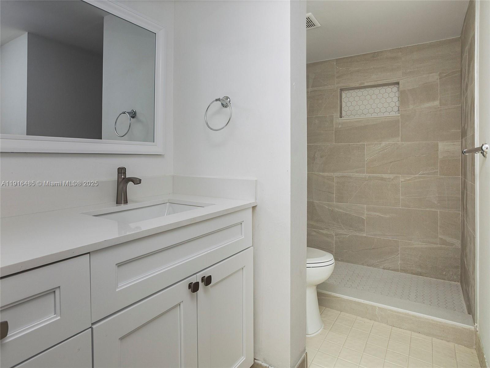 9761 SW 138th Ave Unit: HC1R