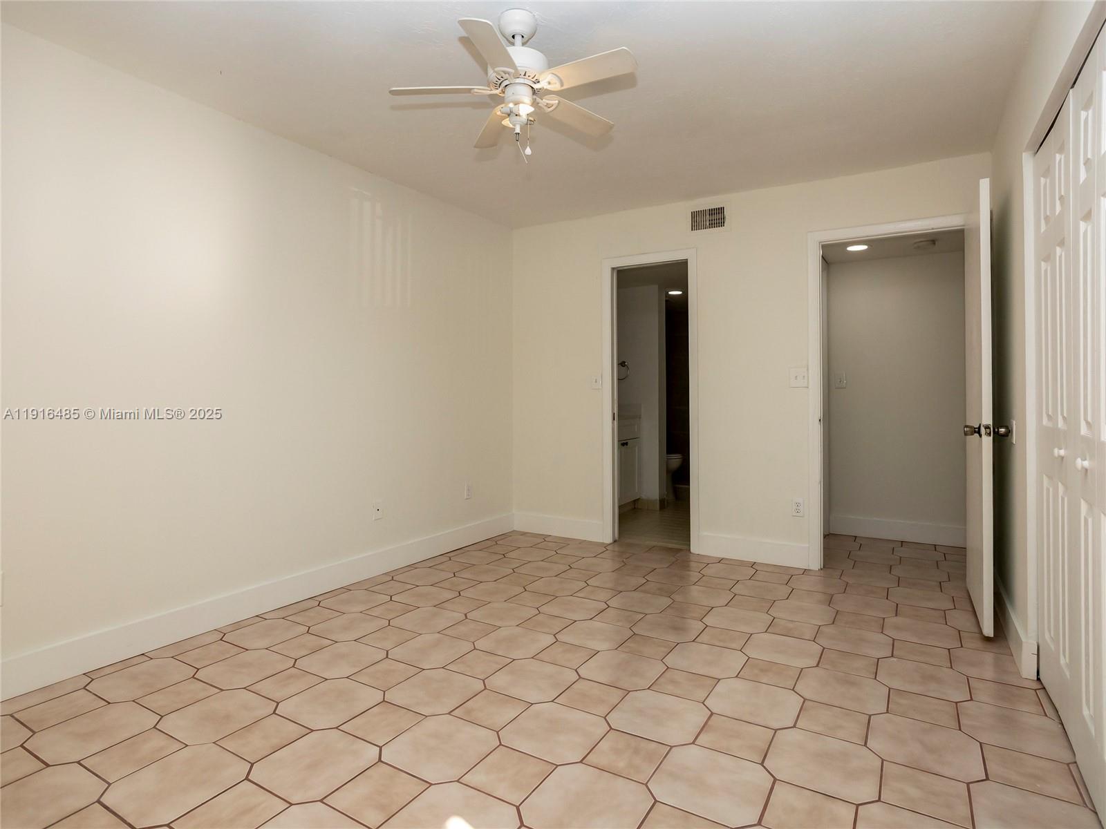 9761 SW 138th Ave Unit: HC1R