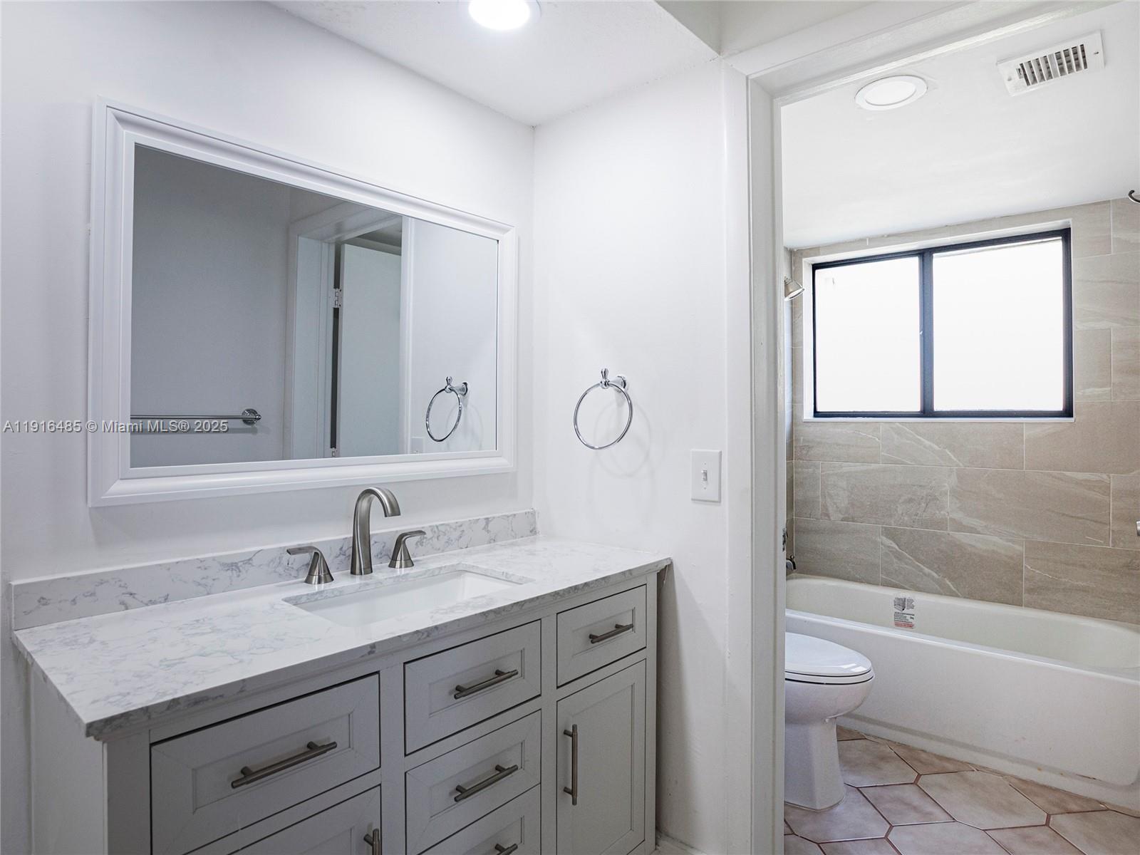 9761 SW 138th Ave Unit: HC1R