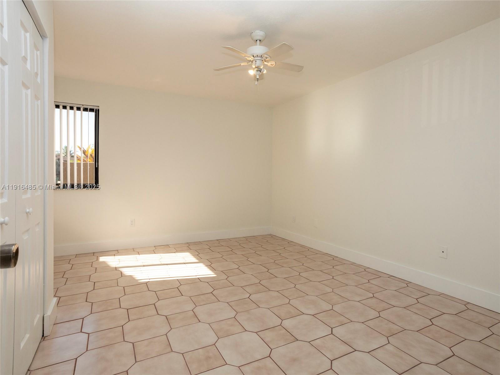 9761 SW 138th Ave Unit: HC1R