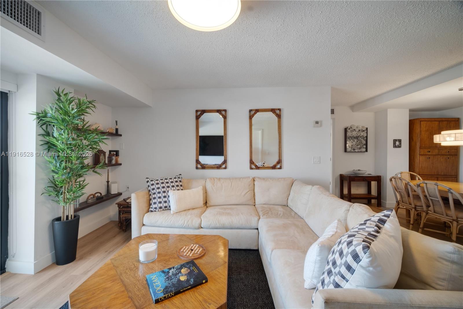 77 Crandon Blvd # 10C