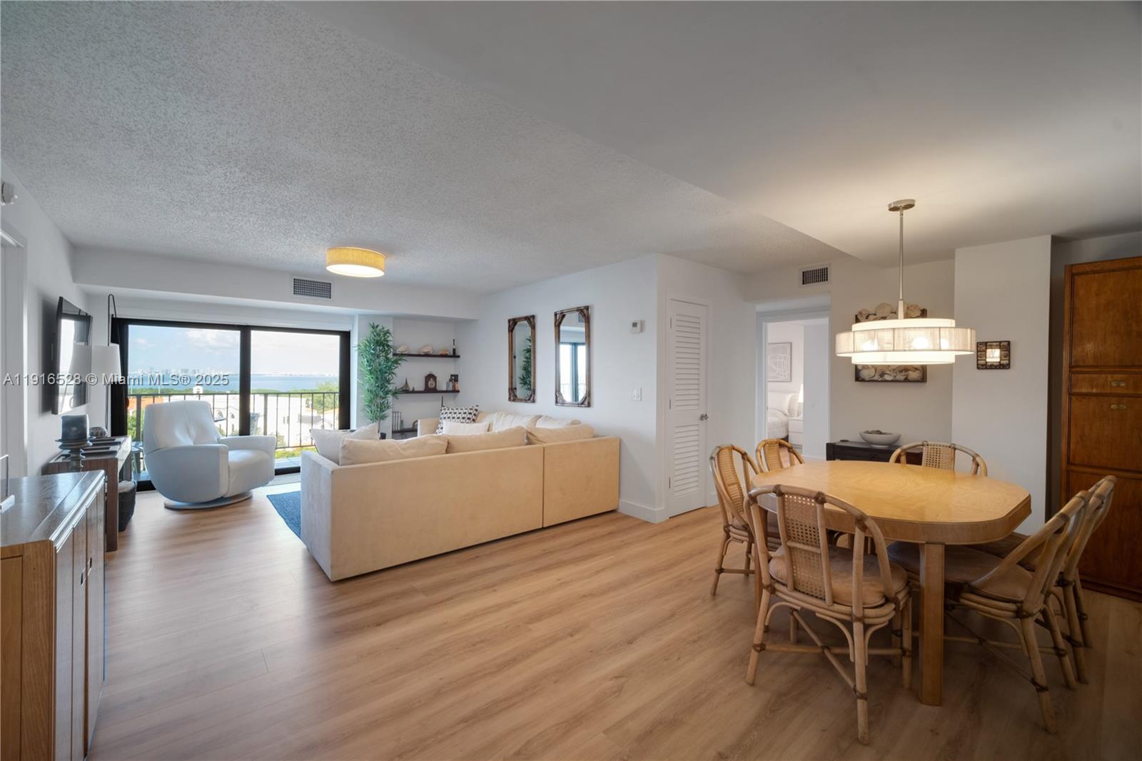 77 Crandon Blvd # 10C