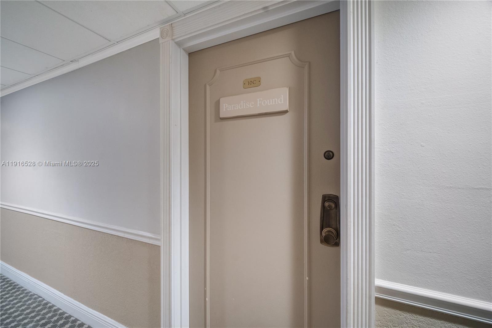 77 Crandon Blvd # 10C