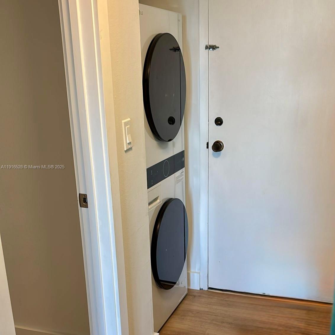 77 Crandon Blvd # 10C