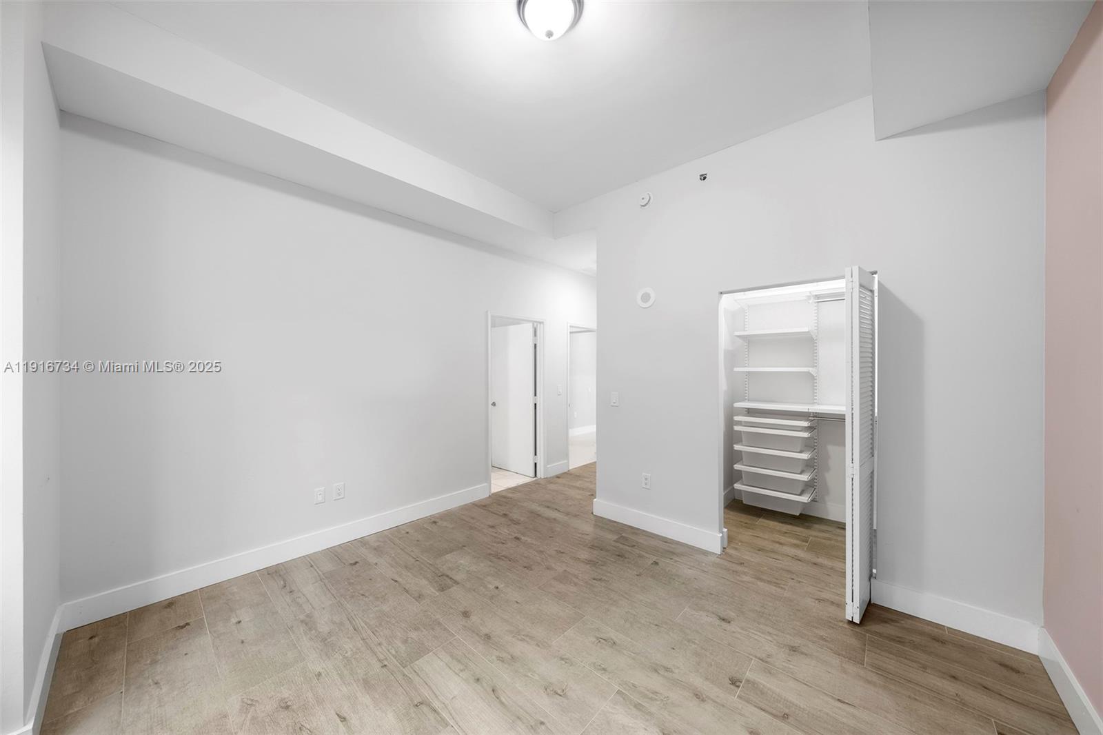 950 Brickell Bay Dr # 200