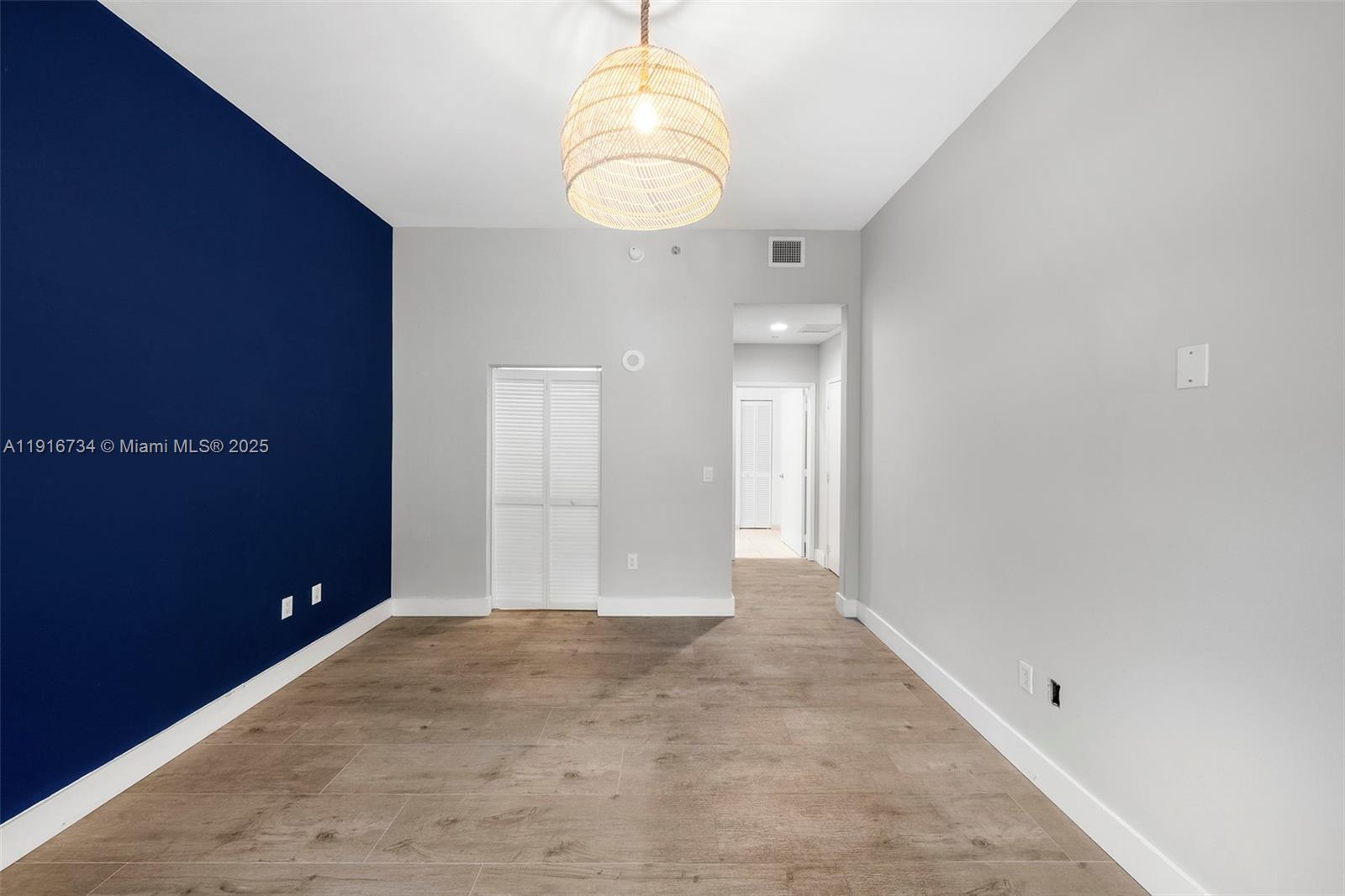 950 Brickell Bay Dr # 200